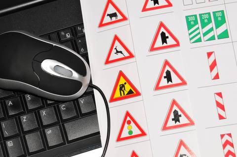 So schaffen Sie die theoretische Führerscheinprüfung