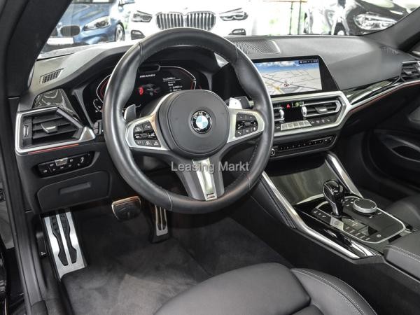 BMW M440i
