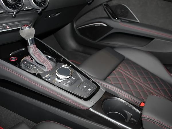 Audi TTS