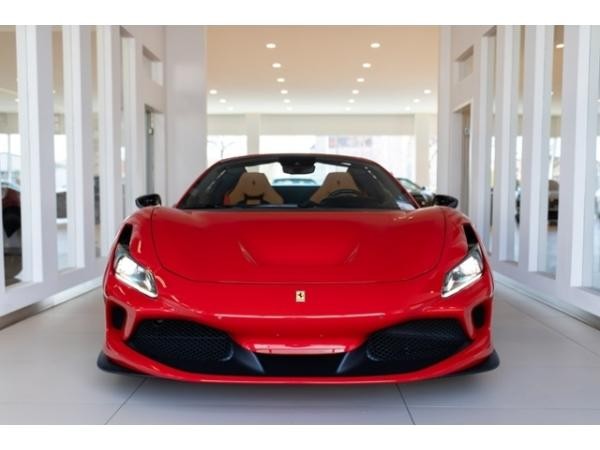Ferrari F8