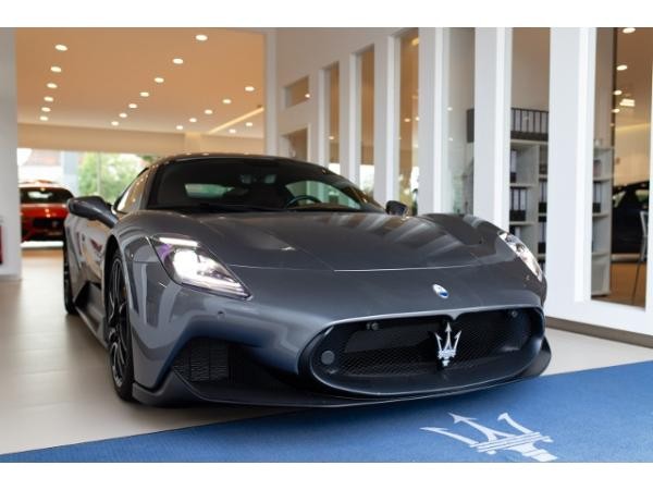 Maserati MC20