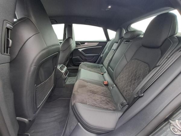 Audi S7