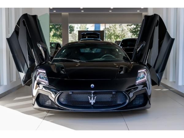Maserati MC20