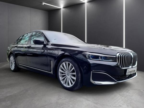 BMW 740