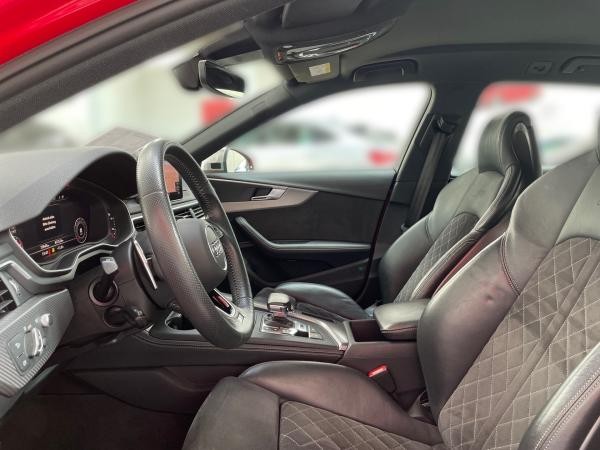 Audi RS4