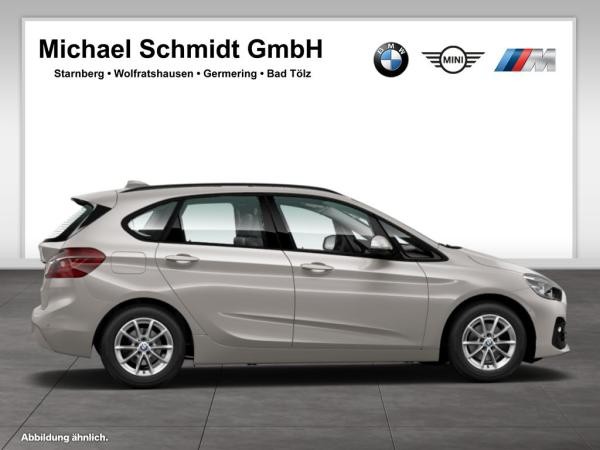 BMW 216
