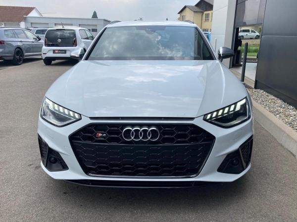 Audi S4
