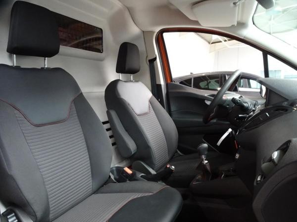 Ford Transit Courier