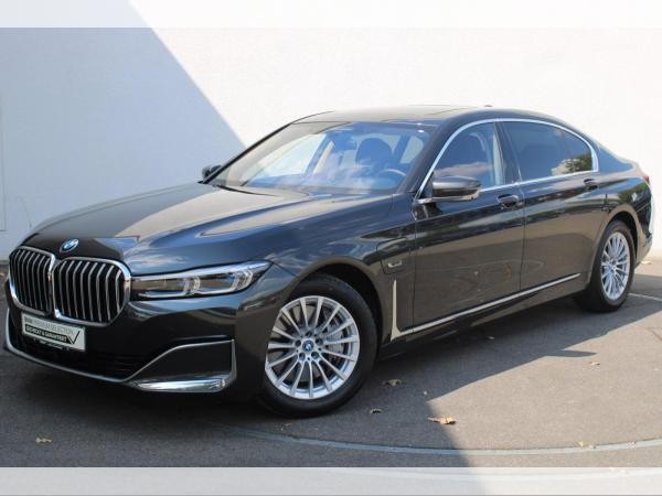 BMW 745