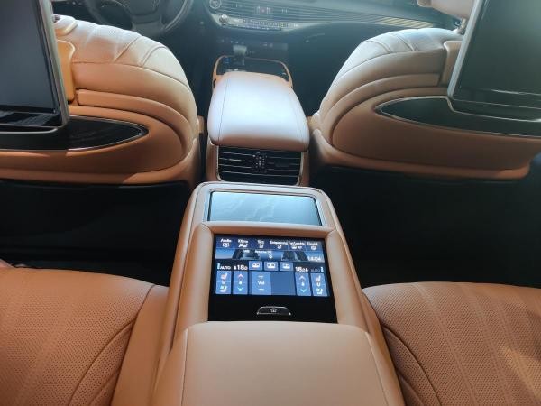 Lexus LS 500