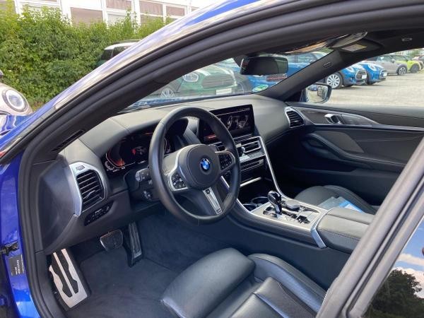 BMW 840