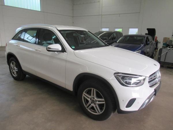 Mercedes-Benz GLC 220