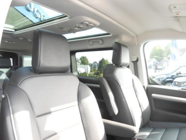 Peugeot Traveller