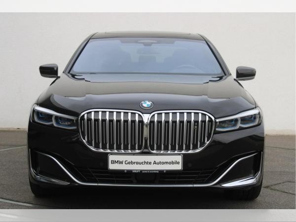 BMW 745