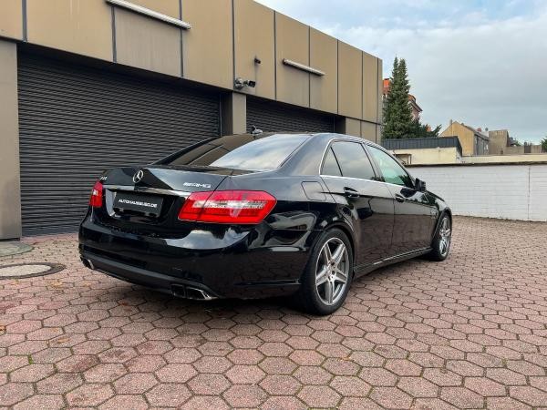 Mercedes-Benz E 63 AMG