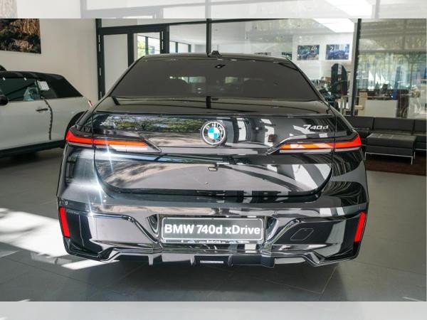 BMW 740