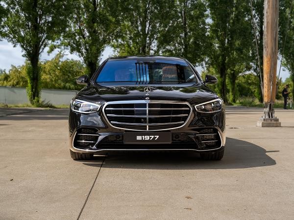 Mercedes-Benz S580