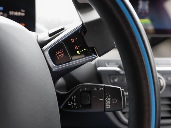 BMW i3s