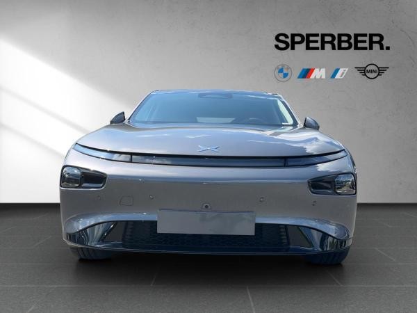 XPENG P7