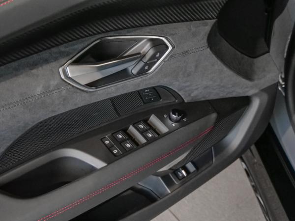 Audi S6 e-tron