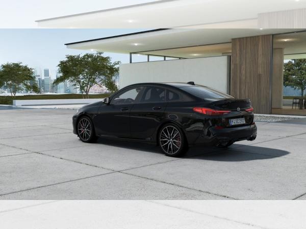 BMW M235