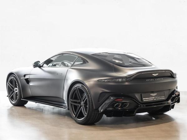 Aston Martin Vantage
