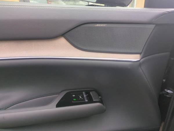 Volvo EX90