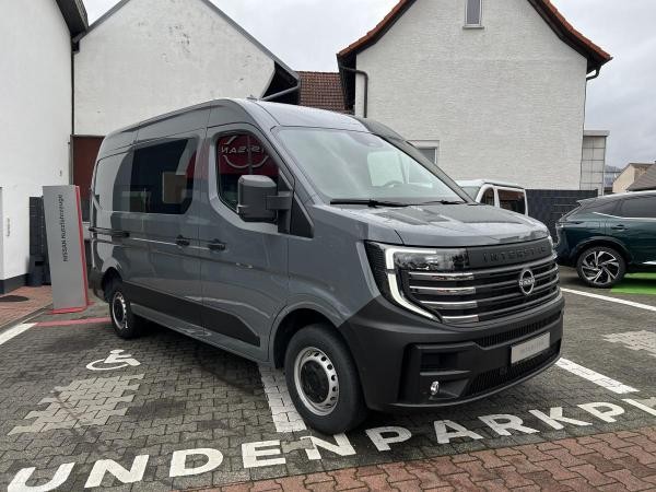 Nissan Interstar