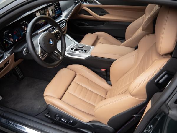 BMW M440i