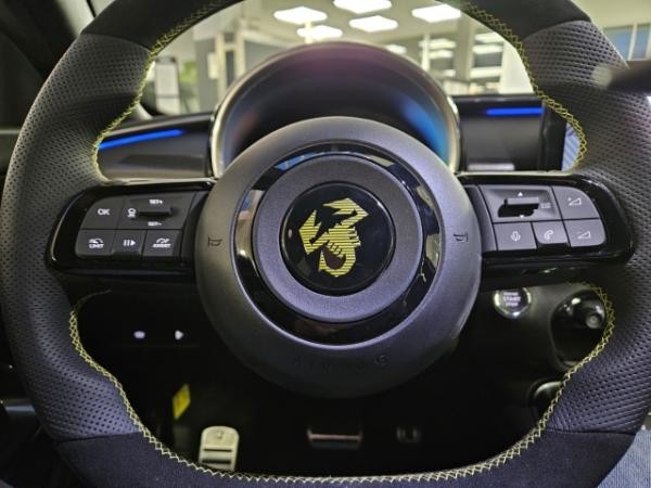 Abarth 600e