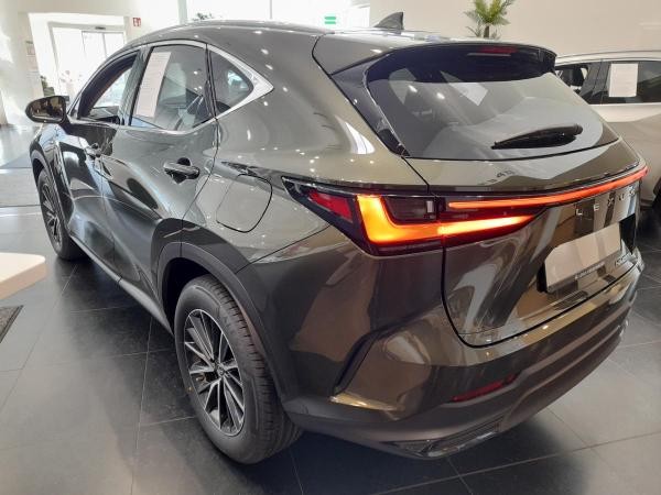 Lexus NX 450h