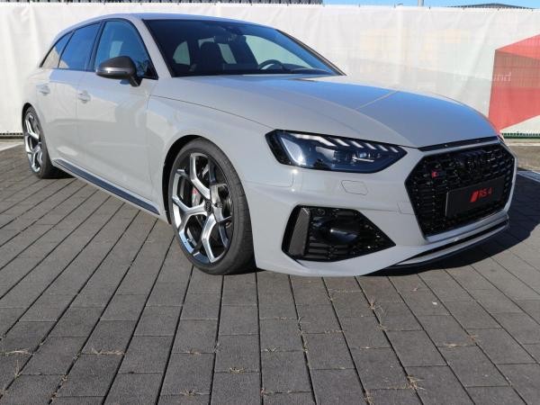 Audi RS4