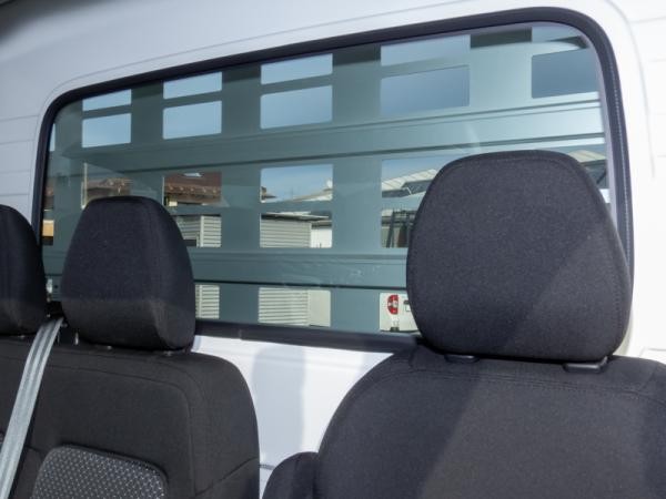 MAXUS Deliver 9
