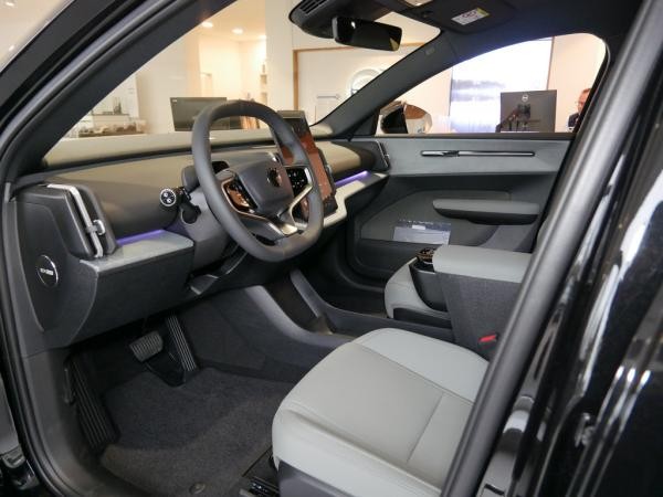 Volvo EX30