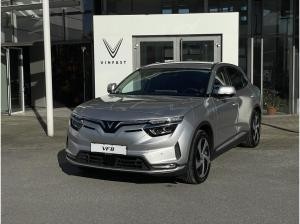 VinFast VF8