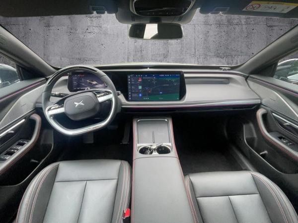 XPENG P7