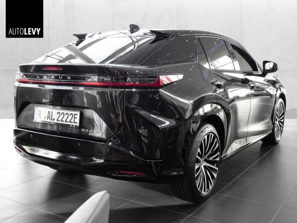 Lexus RZ 450e