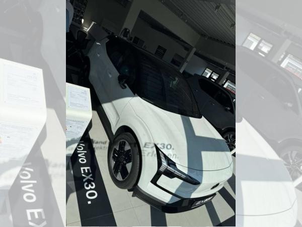 Volvo EX30