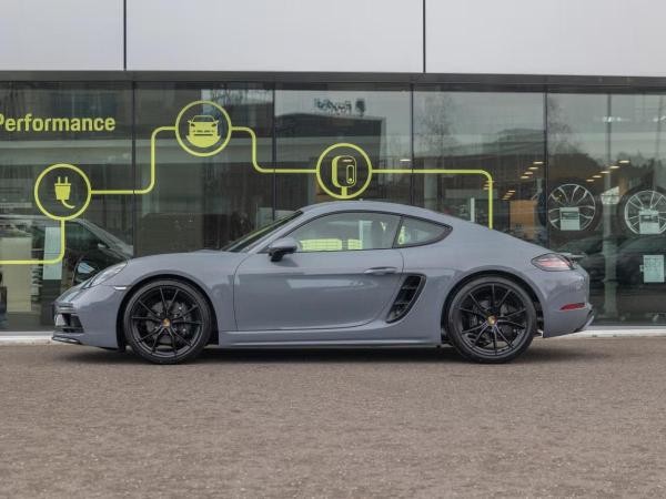 Porsche Cayman