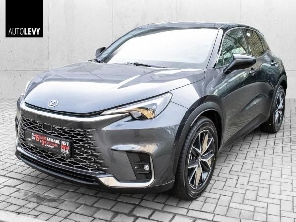 Lexus LBX
