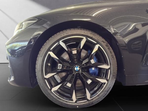 BMW M440i