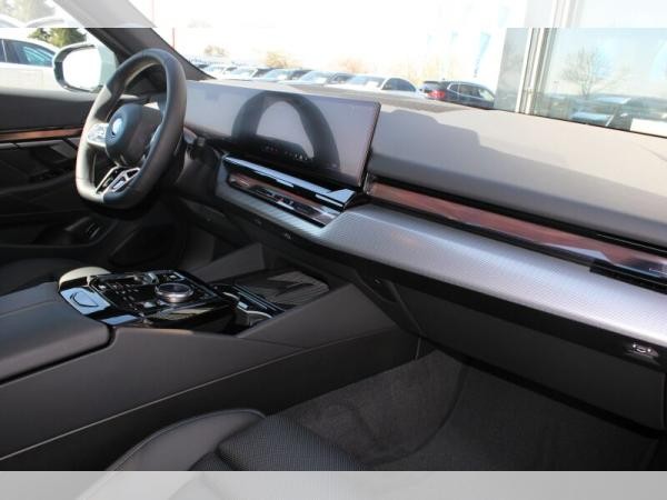 BMW 550