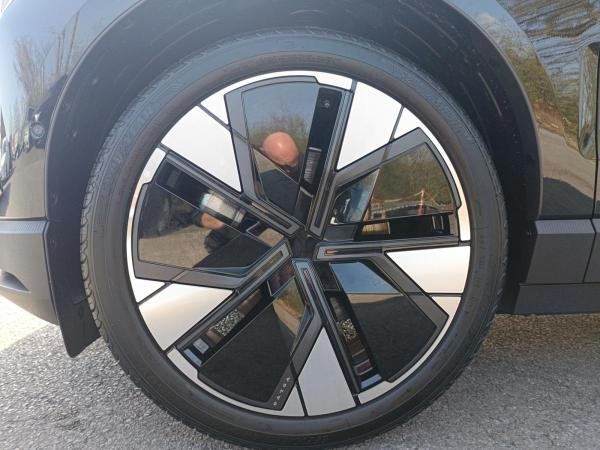 Volvo EX30