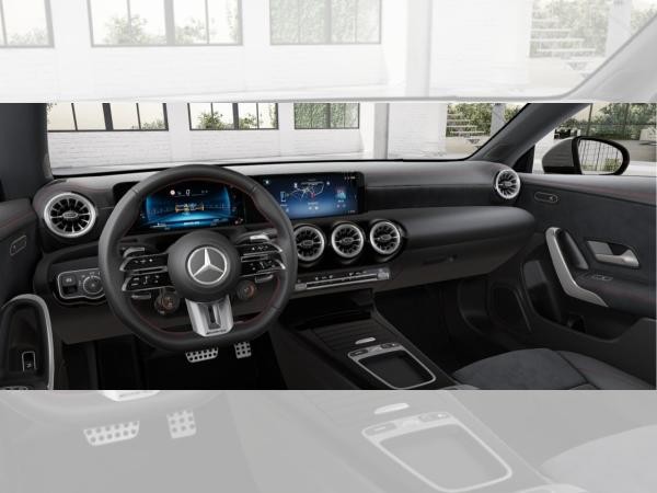 Mercedes-Benz CLA 35 AMG