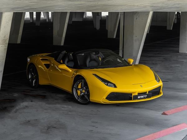 Ferrari 488