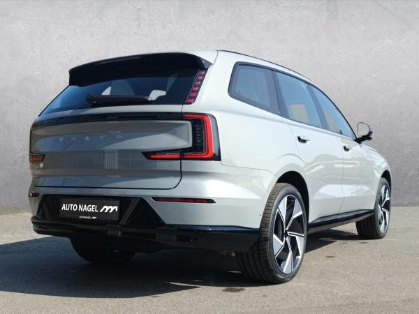 Volvo EX90
