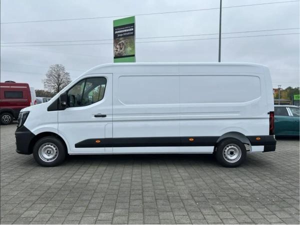 Nissan Interstar