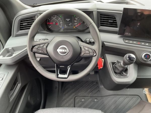 Nissan Interstar