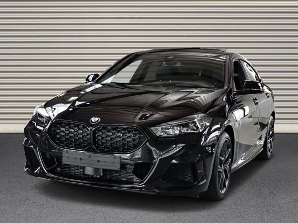 BMW M235
