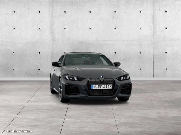 BMW M440i